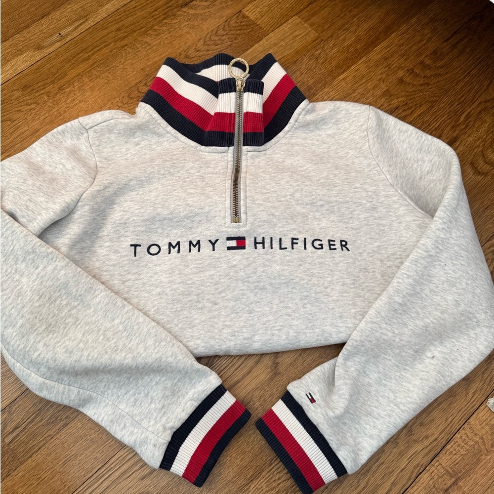 Vintage Tommy Hilfinger Pullover Sweatshirt size small